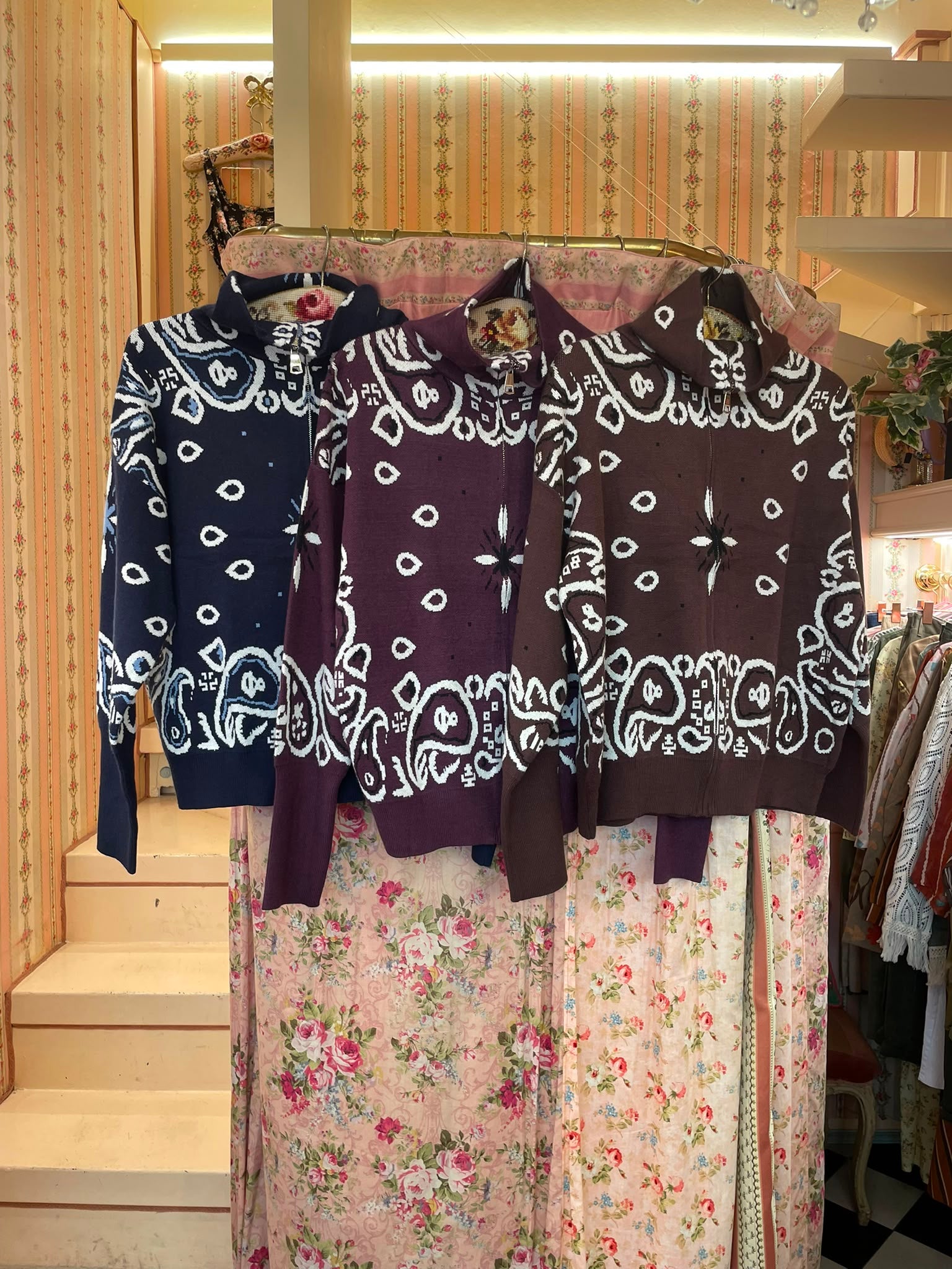 Cardigan Paisley
