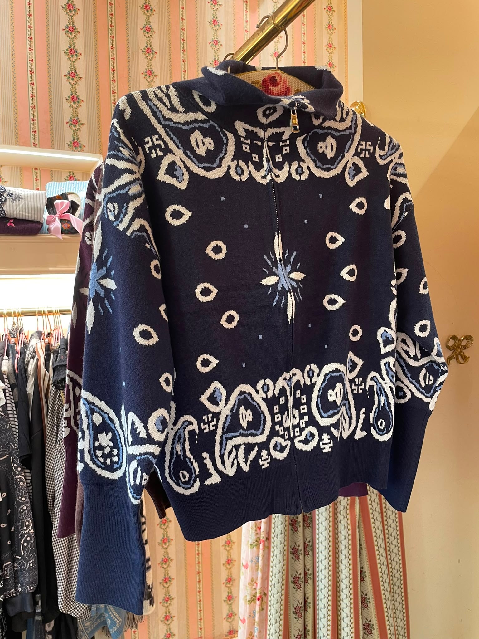 Cardigan Paisley