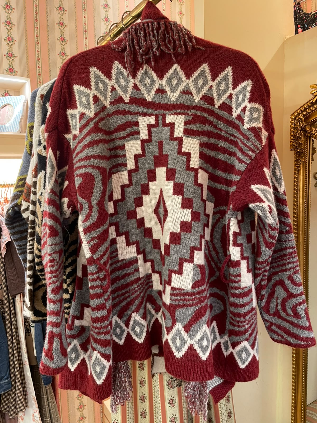 Cardigan Lakota