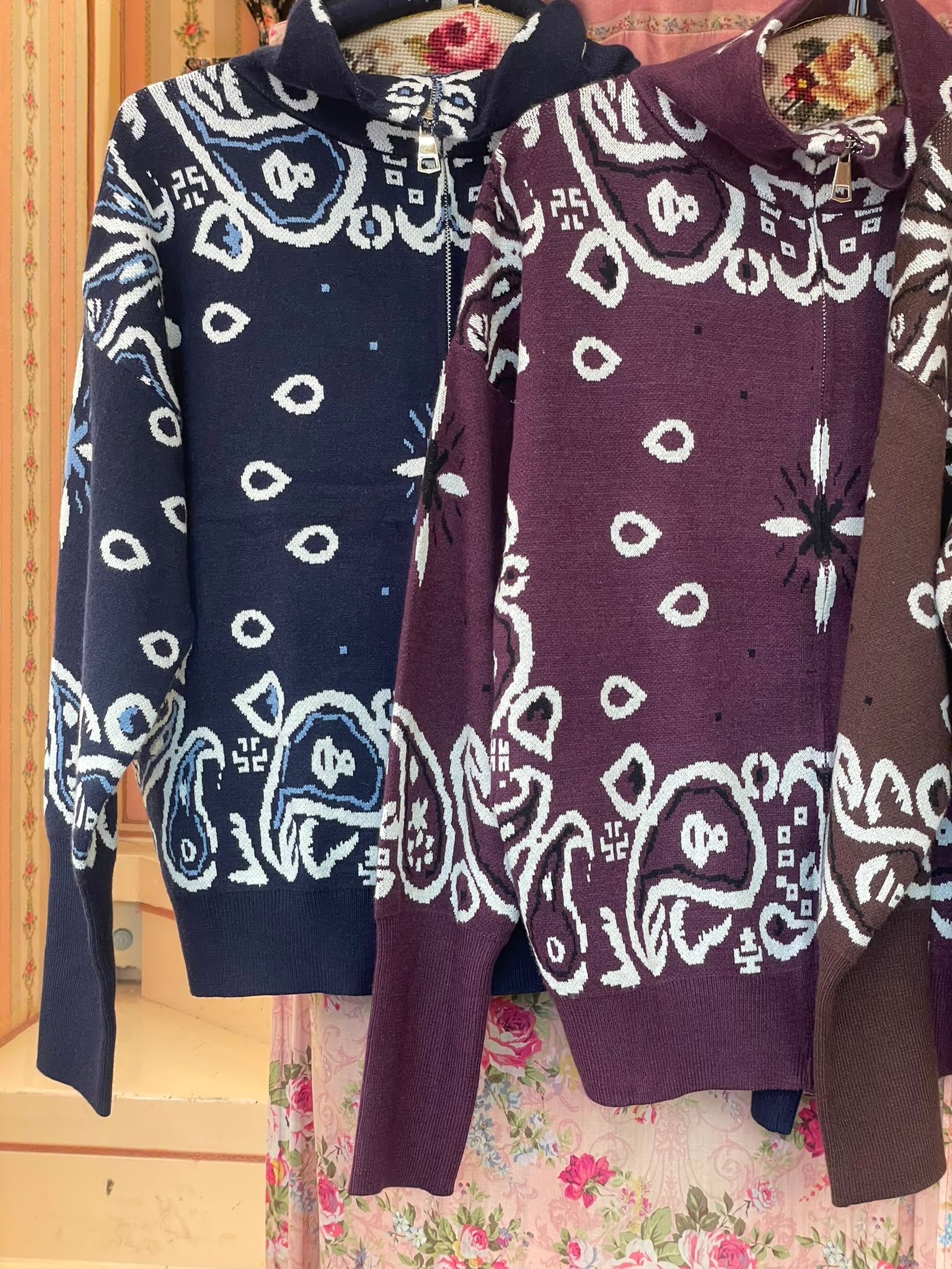 Cardigan Paisley