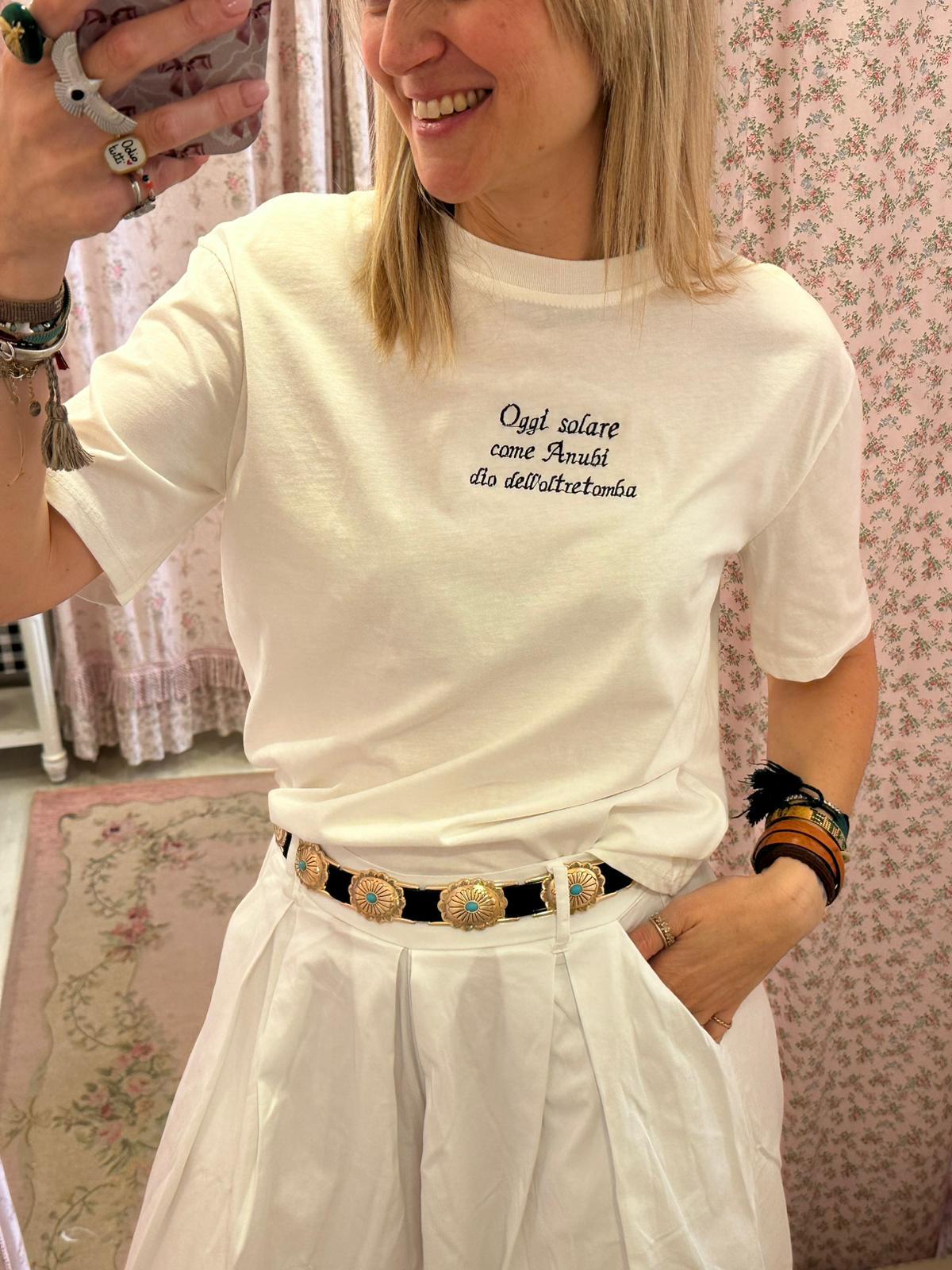 T-shirt Oggi solare come Anubi dio dell’oltretomba