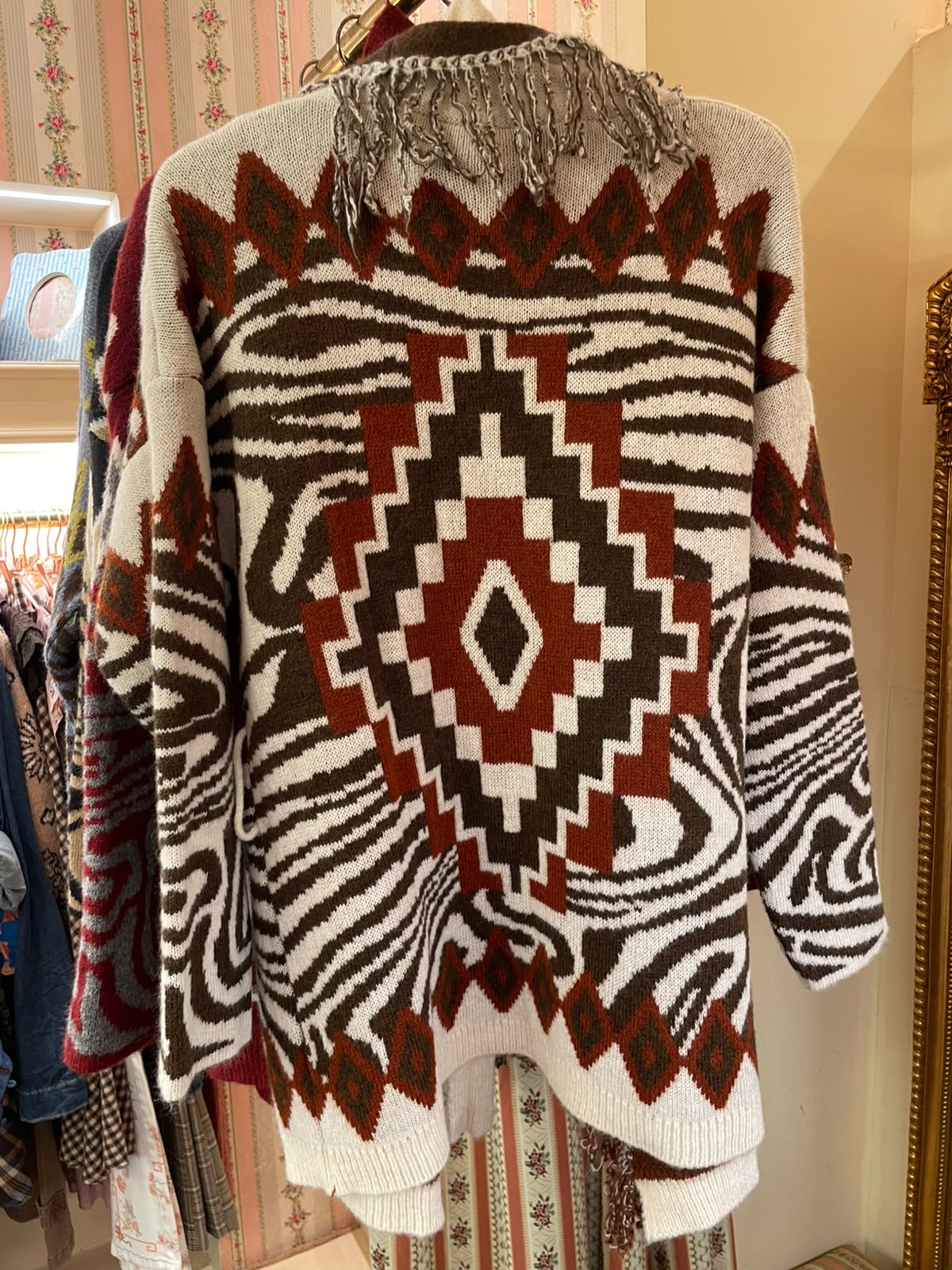 Cardigan Lakota