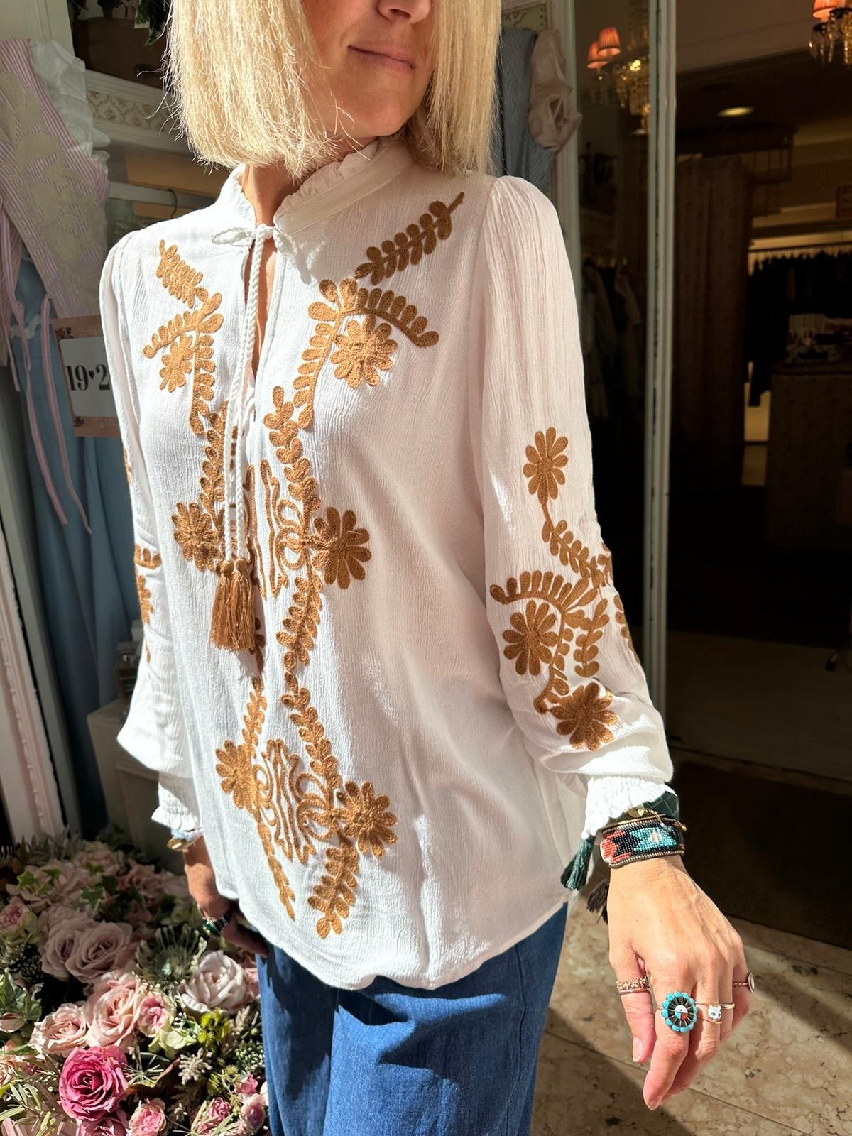 Blusa Cody Caramel - Carlo Deni