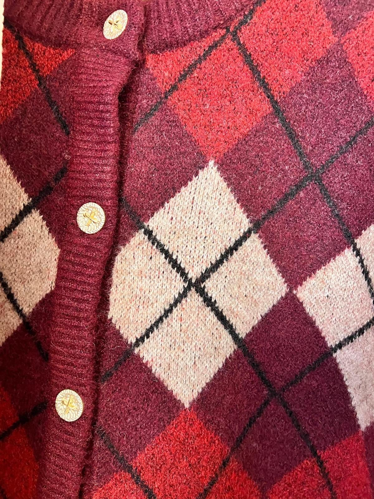 Cardigan College - Carlo Deni