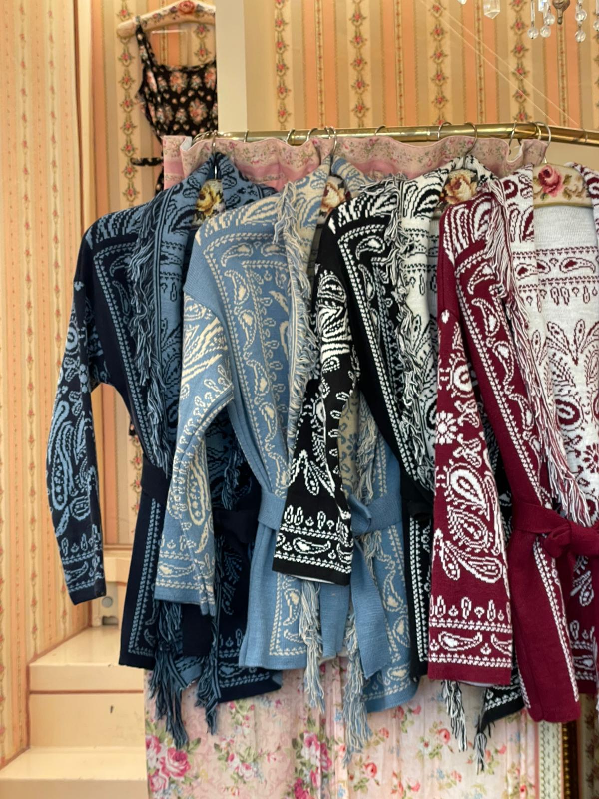 Cardigan Paisley - Carlo Deni