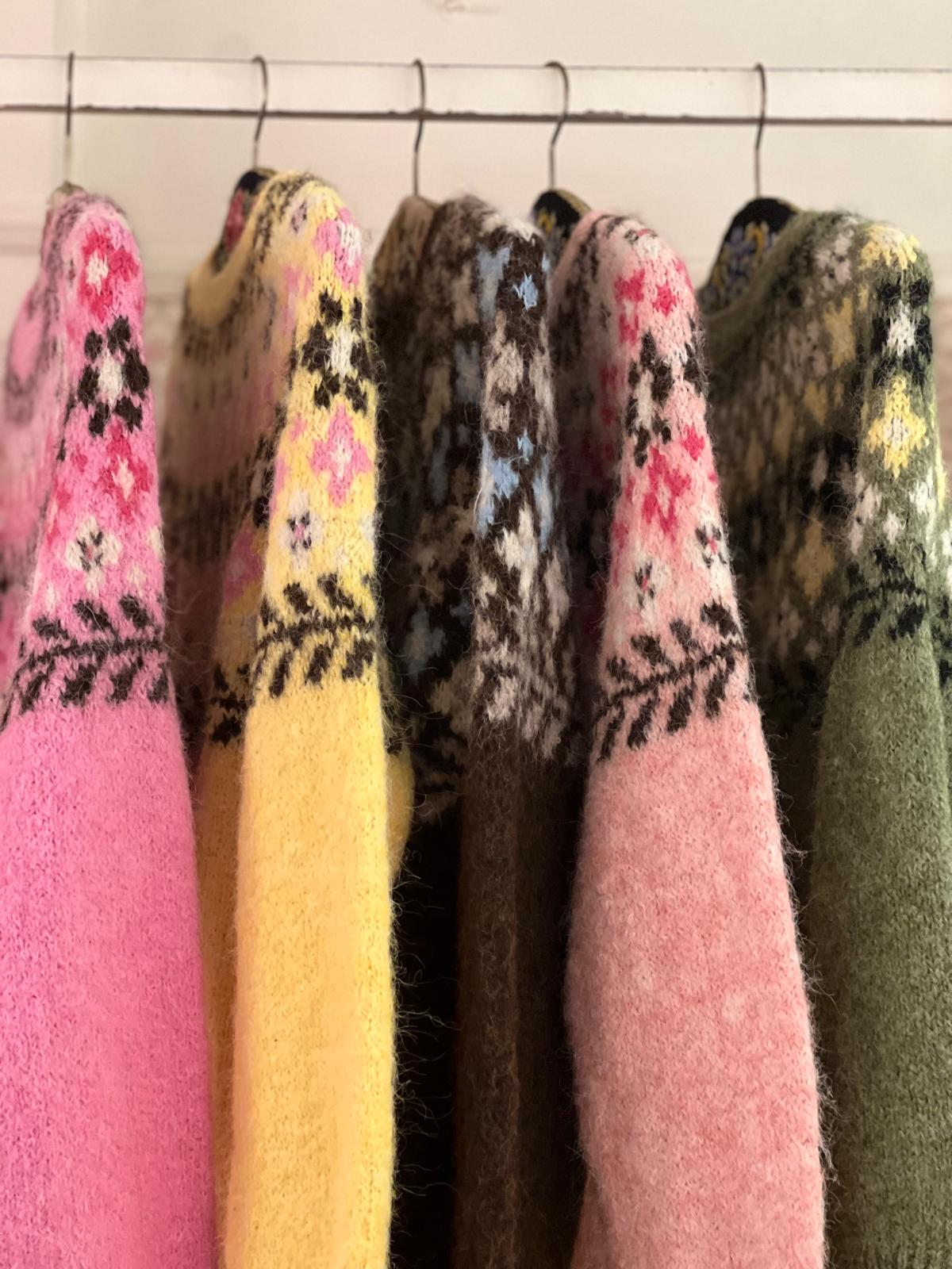 Pull Mountain - Carlo Deni