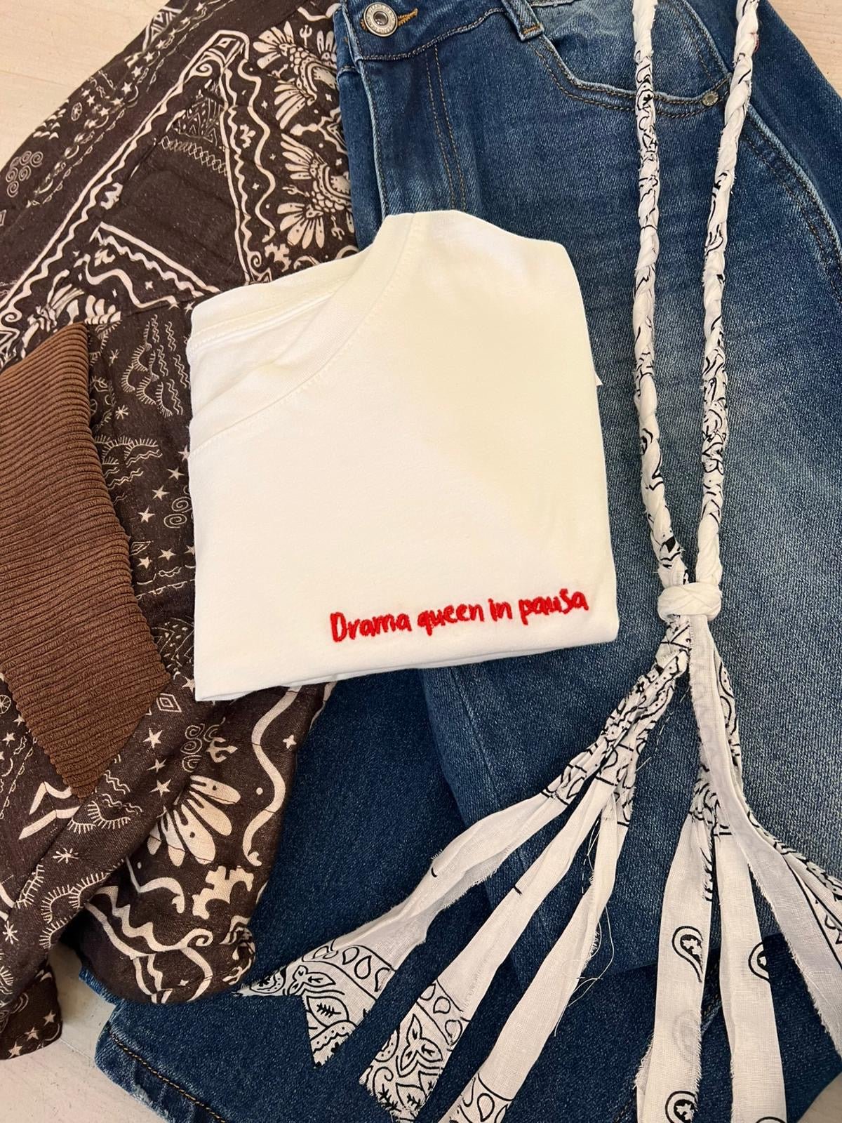T-shirt Drama queen in pausa - Carlo Deni