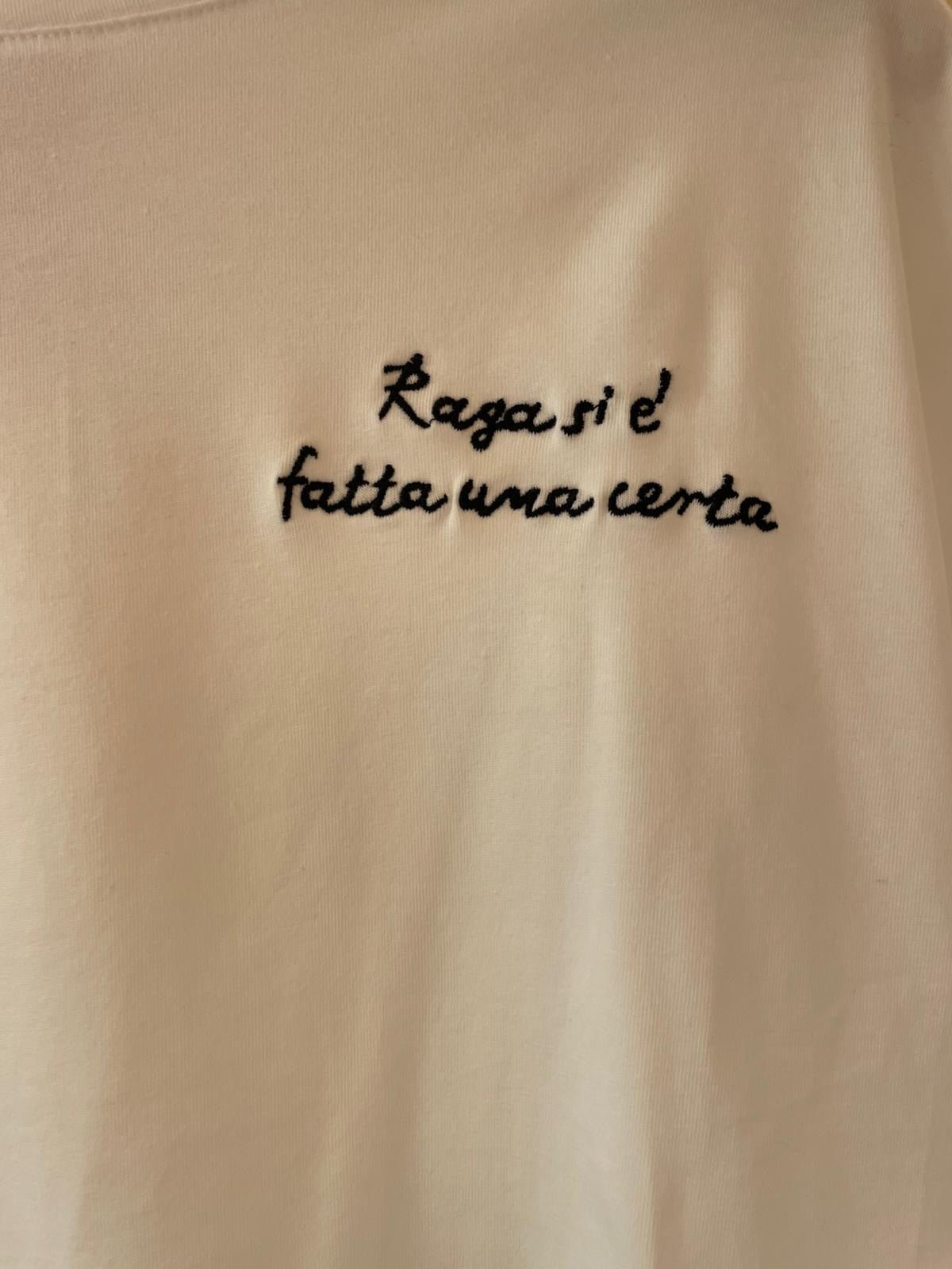 T-shirt Raga si è fatta una certa - Carlo Deni