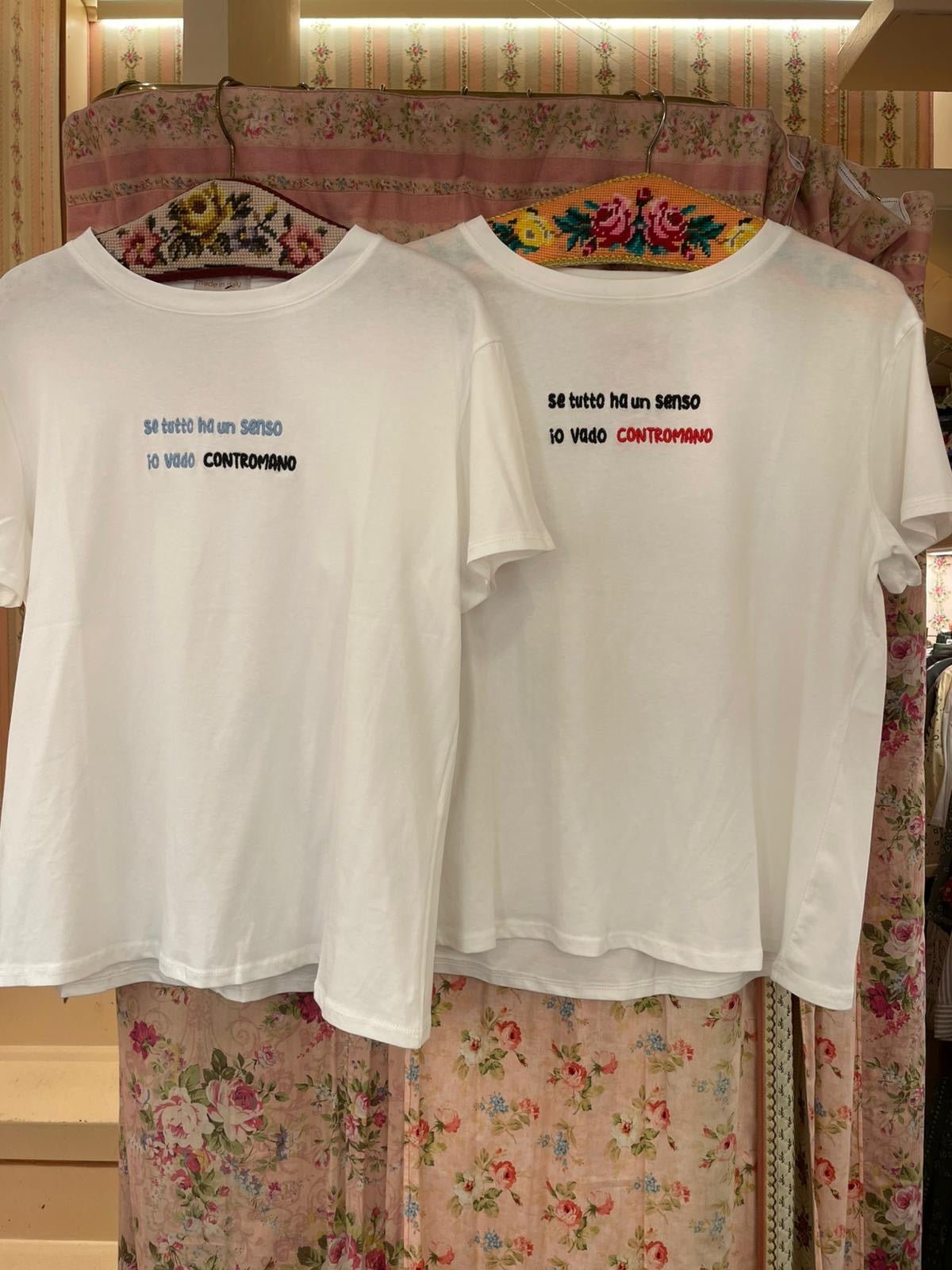 T-shirt Se tutto ha un senso io vado contromano - Carlo Deni