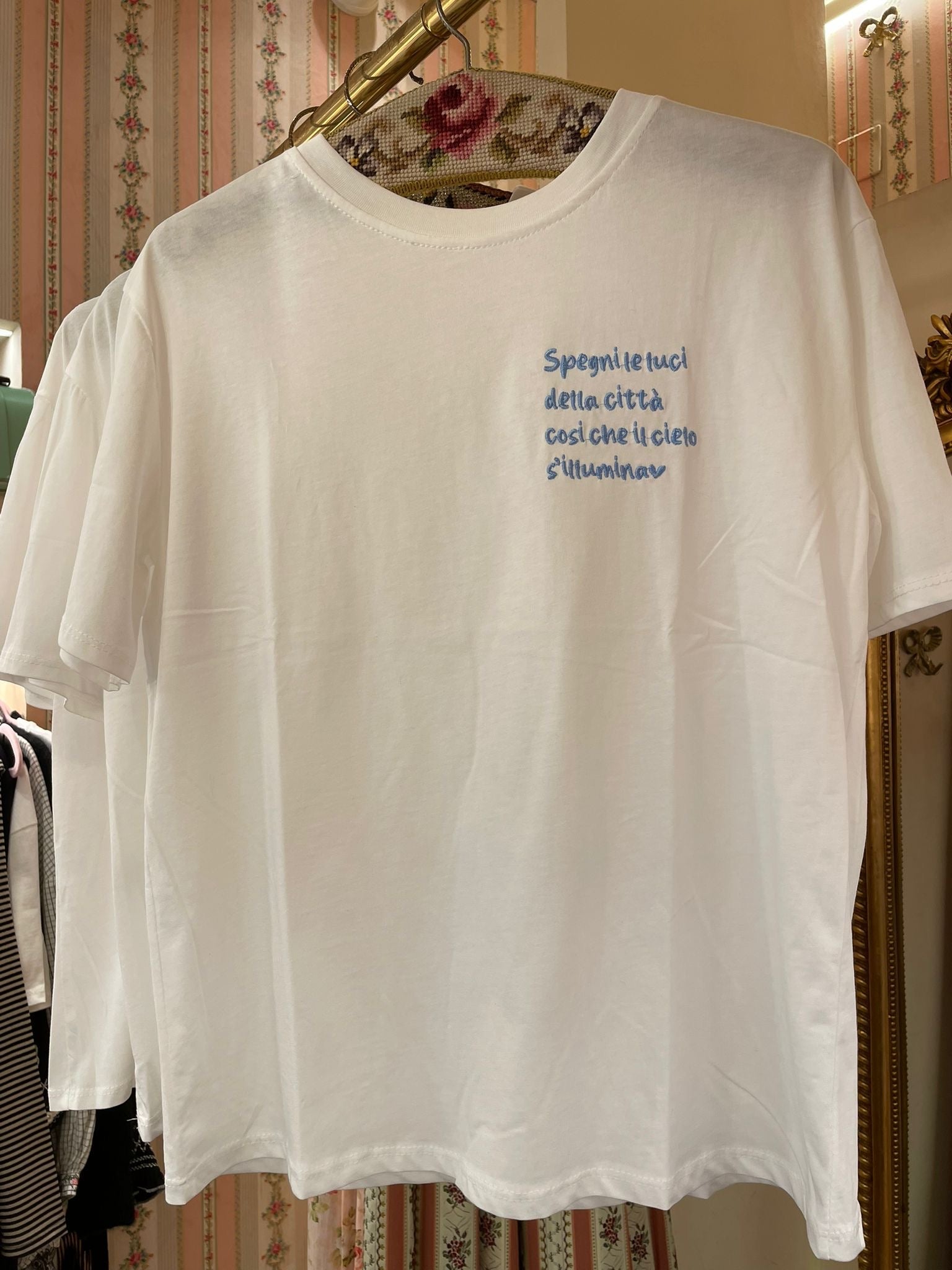 T-shirt spegni le luci della città... - Carlo Deni